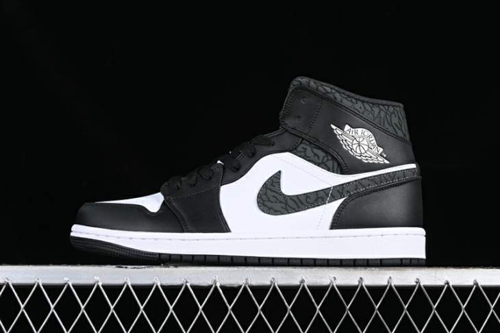 Picture of Air Jordan 1 MID _SKUfw14878796056917447fw